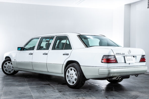 260E ロングホイールベース 6D リムジン