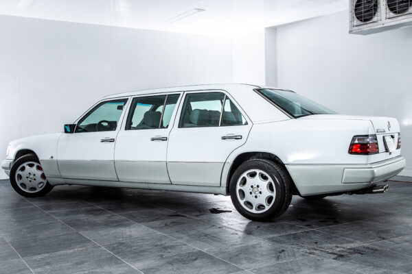 260E ロングホイールベース 6D リムジン