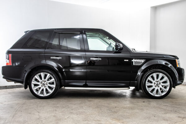 レンジローバー スポーツ 5.0 V8 4WD