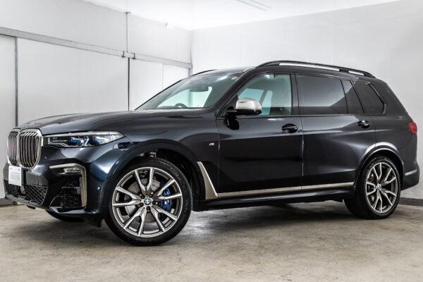 X7 M50i 4WD