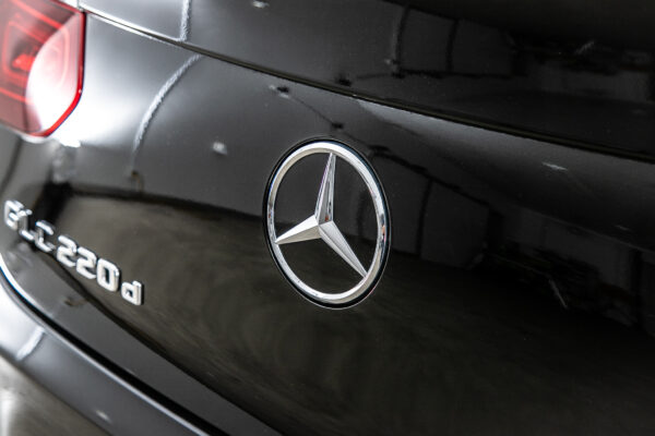 GLC 220d クーペ 4マチック AMGライン