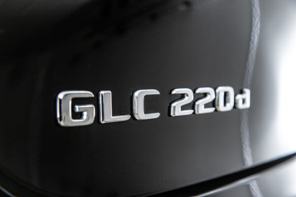 GLC 220d クーペ 4マチック AMGライン