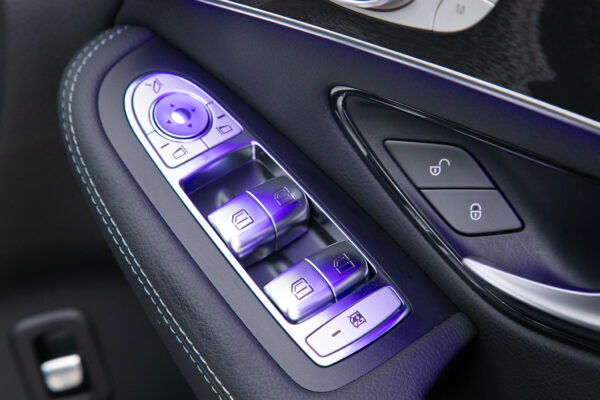 GLC 220d クーペ 4マチック AMGライン