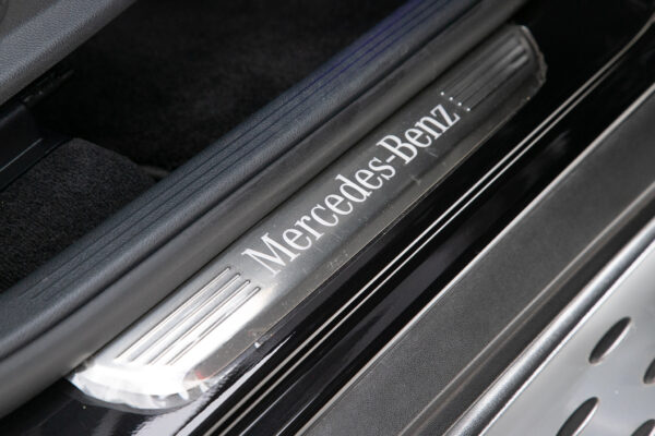 GLC 220d クーペ 4マチック AMGライン