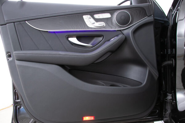 GLC 220d クーペ 4マチック AMGライン