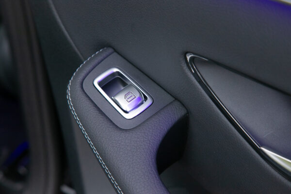 GLC 220d クーペ 4マチック AMGライン