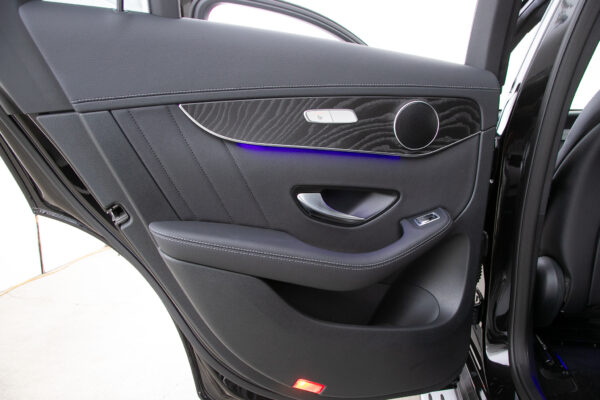 GLC 220d クーペ 4マチック AMGライン