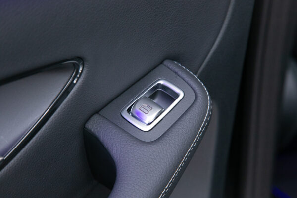 GLC 220d クーペ 4マチック AMGライン