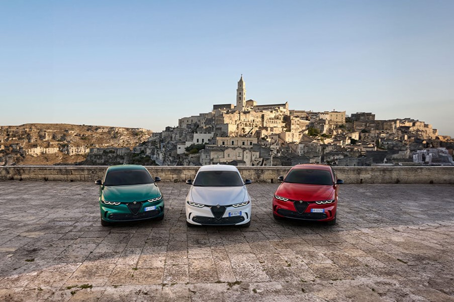 アルファ・ロメオ「ジュリア」/「ステルヴィオ」 限定車トリブート