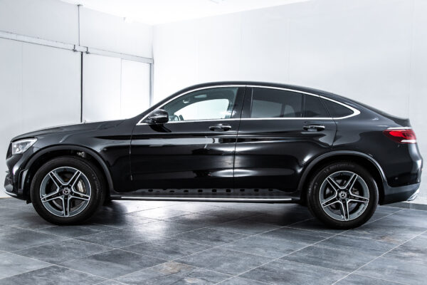 GLC 220d クーペ 4マチック AMGライン