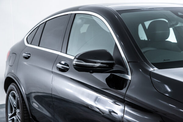 GLC 220d クーペ 4マチック AMGライン