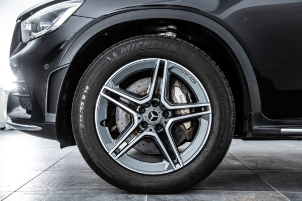 GLC 220d クーペ 4マチック AMGライン