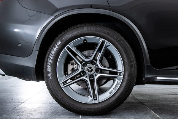 GLC 220d クーペ 4マチック AMGライン