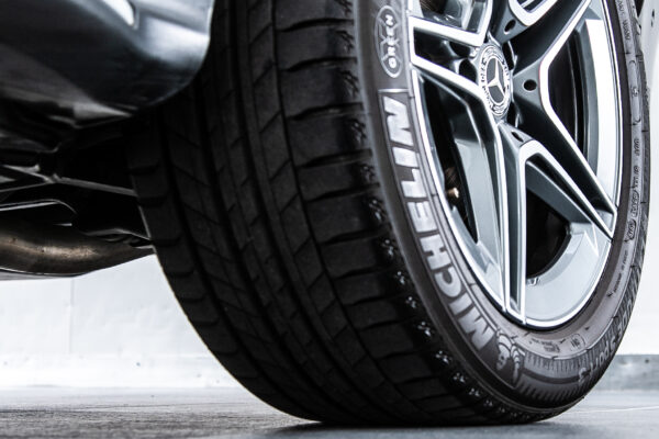 GLC 220d クーペ 4マチック AMGライン