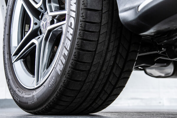 GLC 220d クーペ 4マチック AMGライン