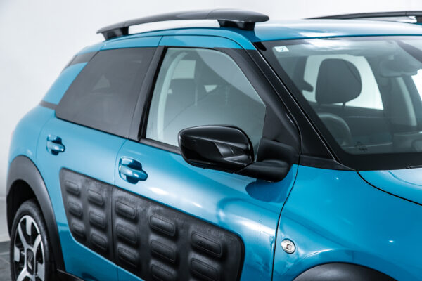 C4 カクタス 1.2 200台限定車