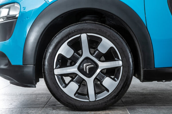 C4 カクタス 1.2 200台限定車