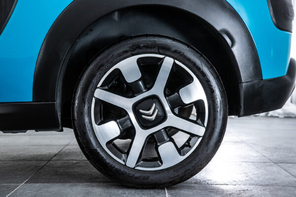 C4 カクタス 1.2 200台限定車