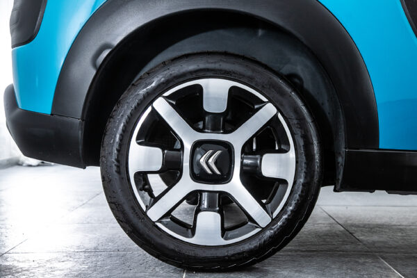 C4 カクタス 1.2 200台限定車