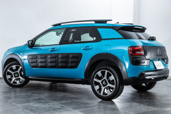 C4 カクタス 1.2 200台限定車