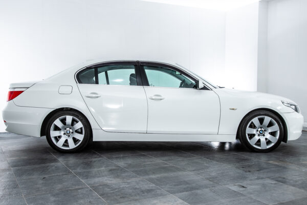 550i