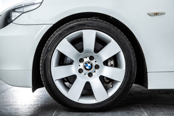 550i