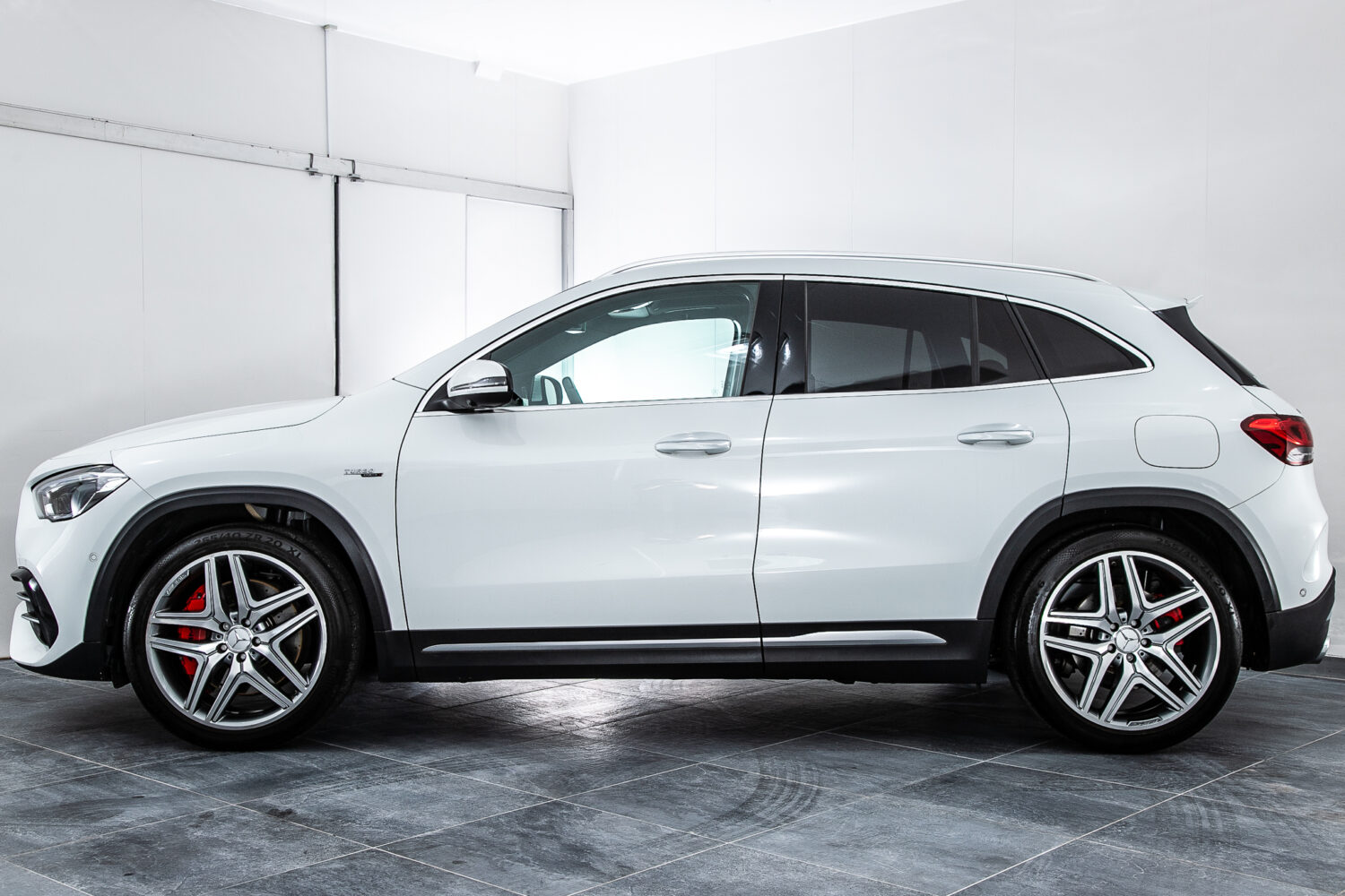 GLA45S 4マチックプラス