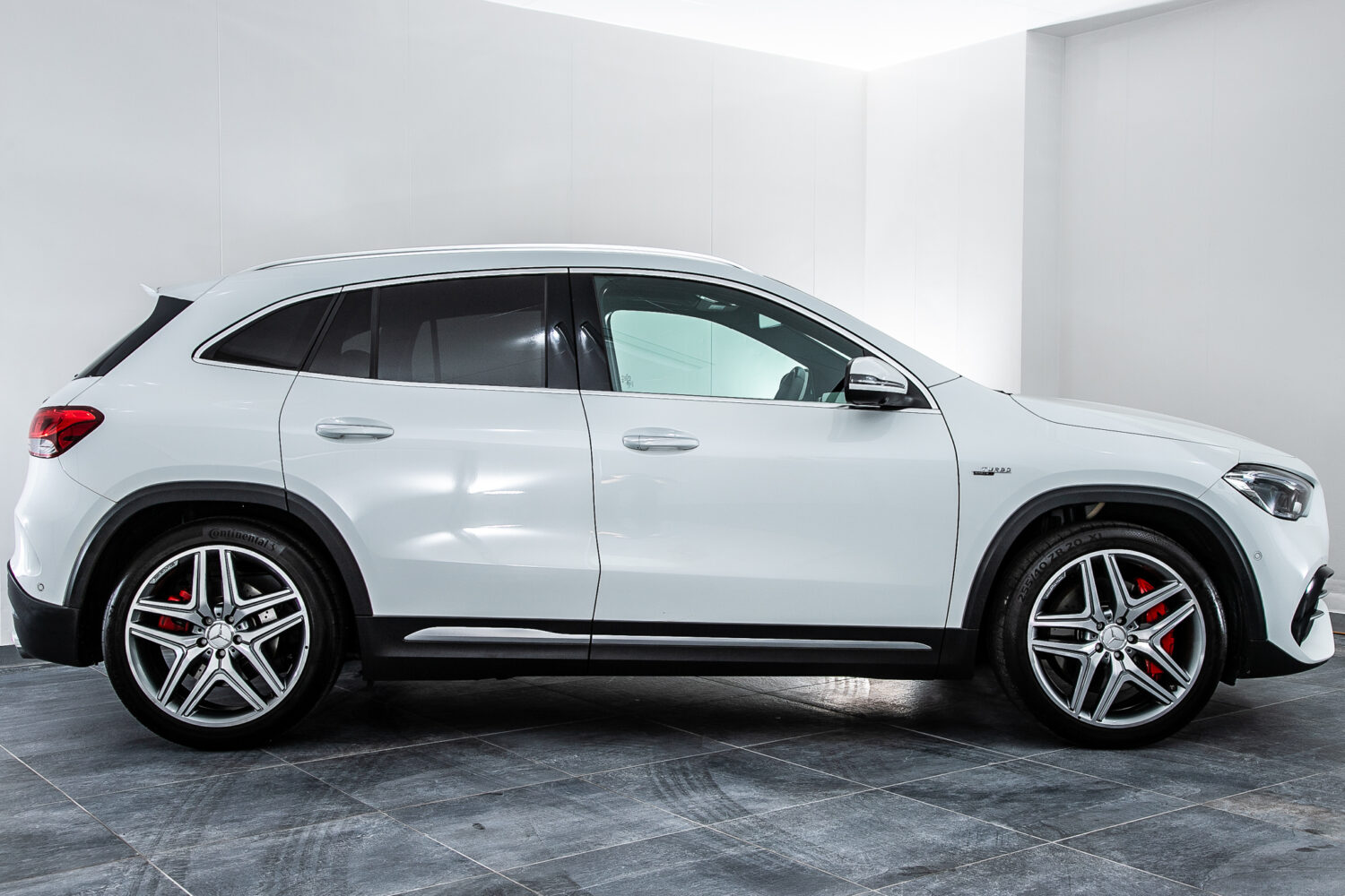 GLA45S 4マチックプラス
