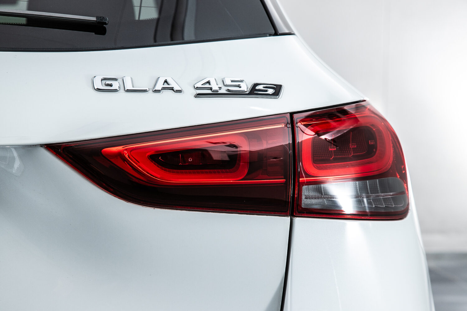 GLA45S 4マチックプラス