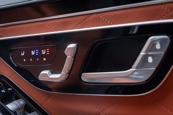 Sクラス S400d 4マチックAMGライン 4WD