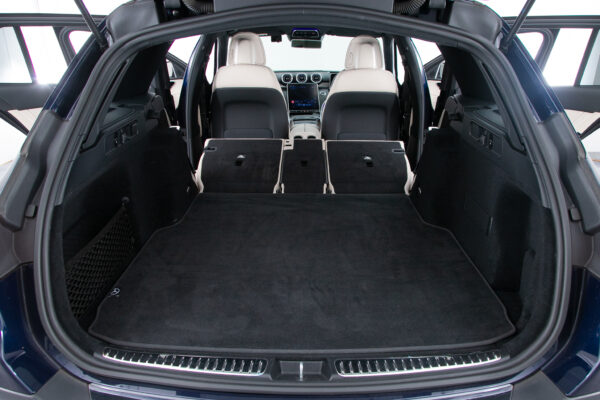 C220d 4MATIC オールテレイン (ISG)