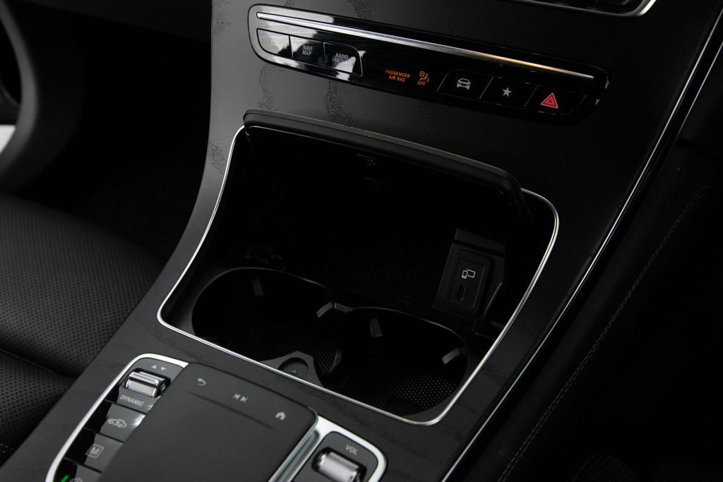 GLC 220d 4マチック クーペ AMGライン