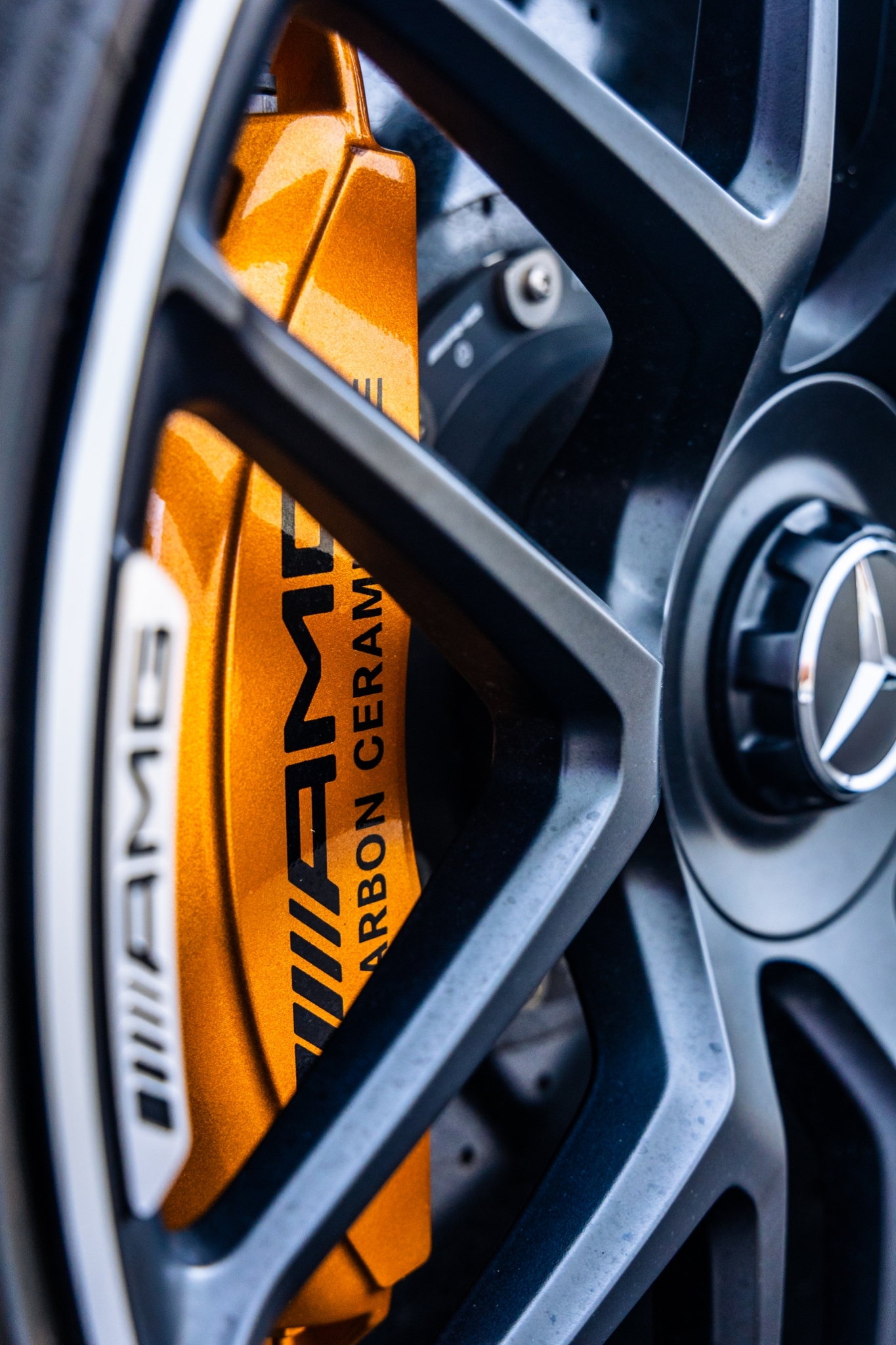 メルセデスAMG GT4ドアクーペ GT63S（4WD/9AT）/Eパフォーマンス（4WD/9AT）21世紀の幅広さ
