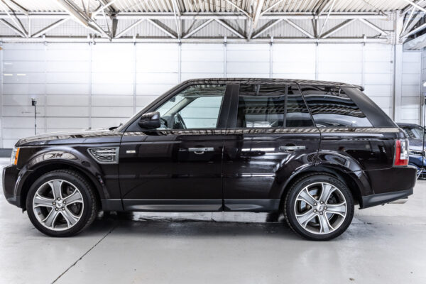 レンジローバースポーツ 5.0 V8 スーパーチャージド 4WD