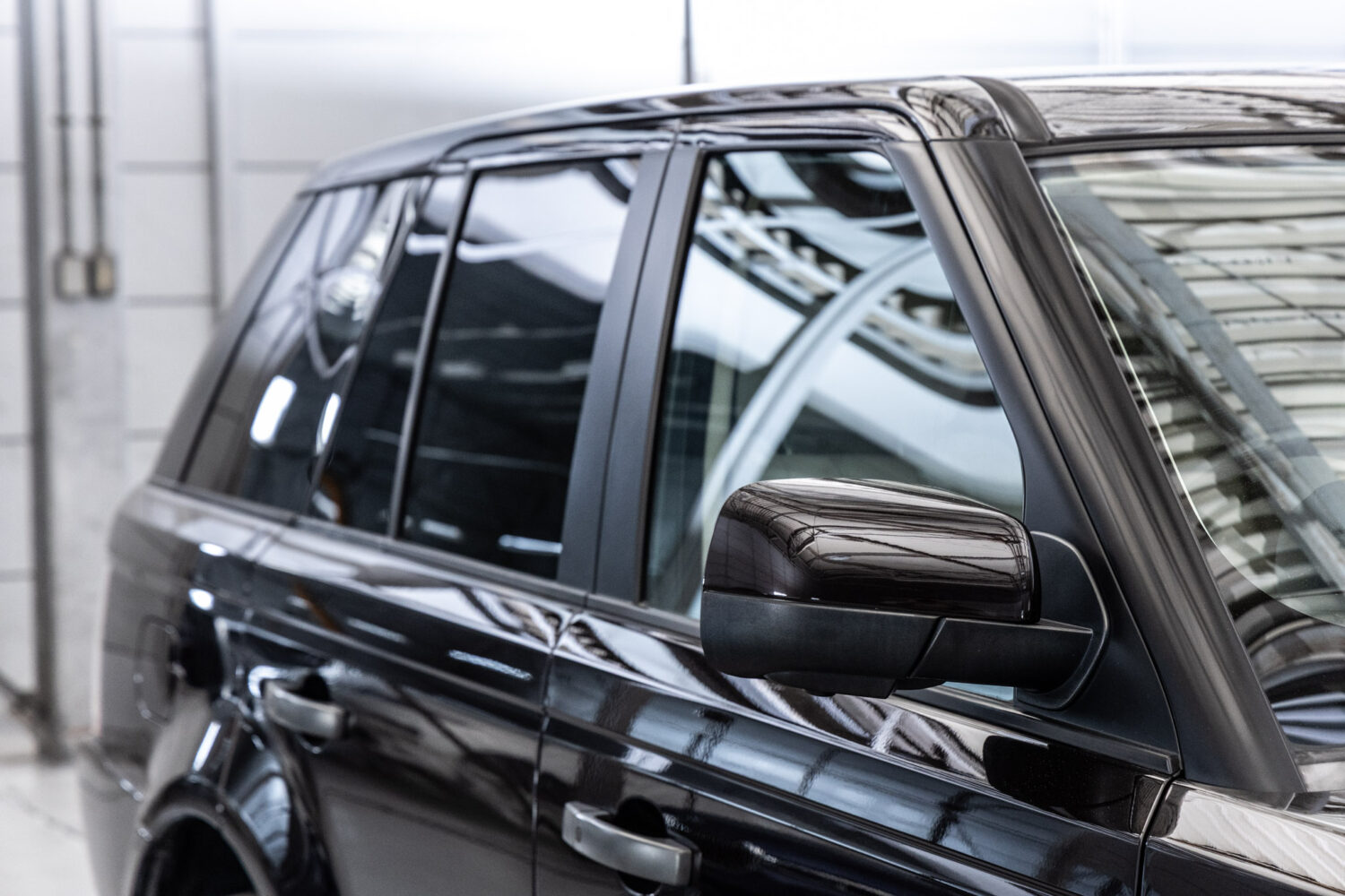 レンジローバースポーツ 5.0 V8 スーパーチャージド 4WD