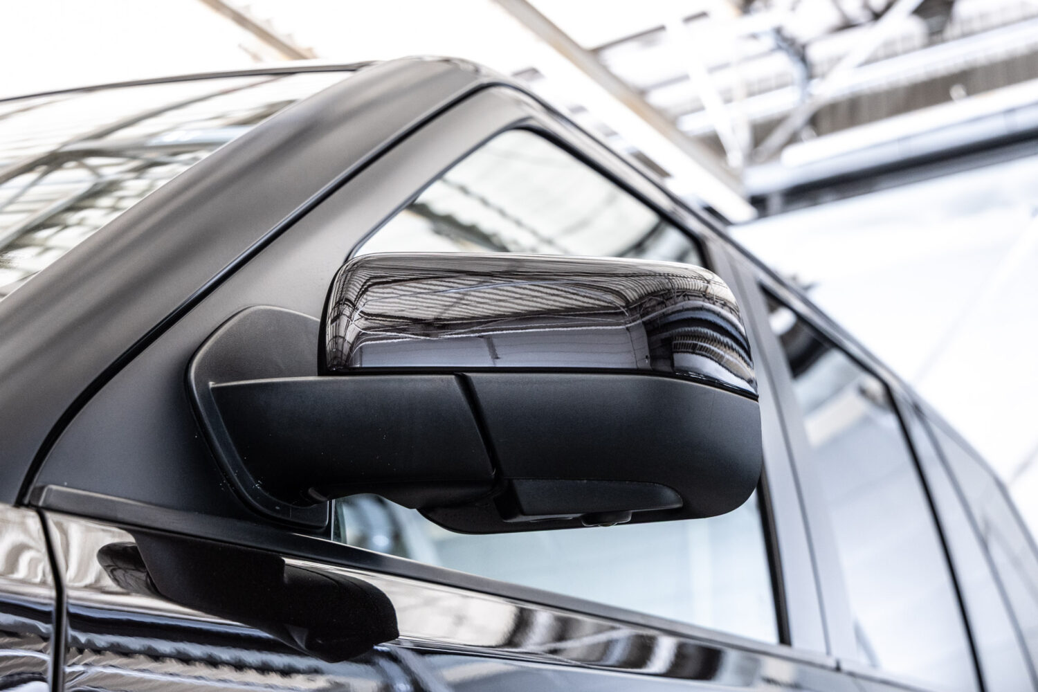 レンジローバースポーツ 5.0 V8 スーパーチャージド 4WD