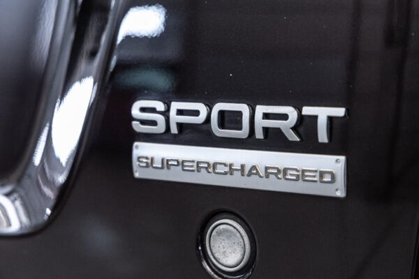 レンジローバースポーツ 5.0 V8 スーパーチャージド 4WD