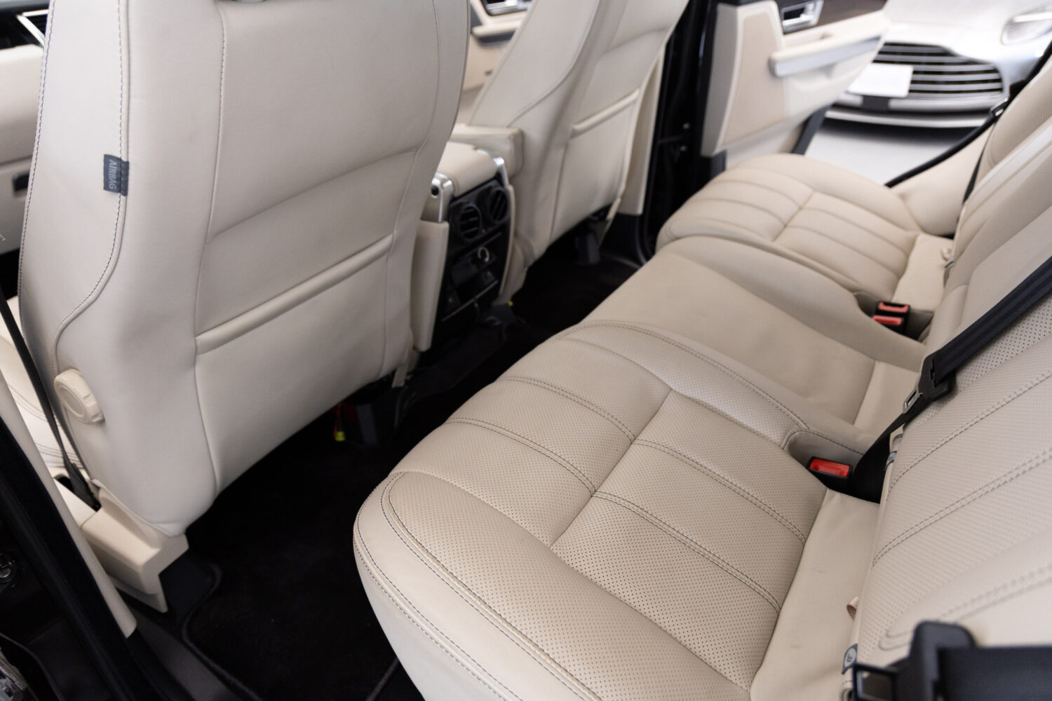 レンジローバースポーツ 5.0 V8 スーパーチャージド 4WD