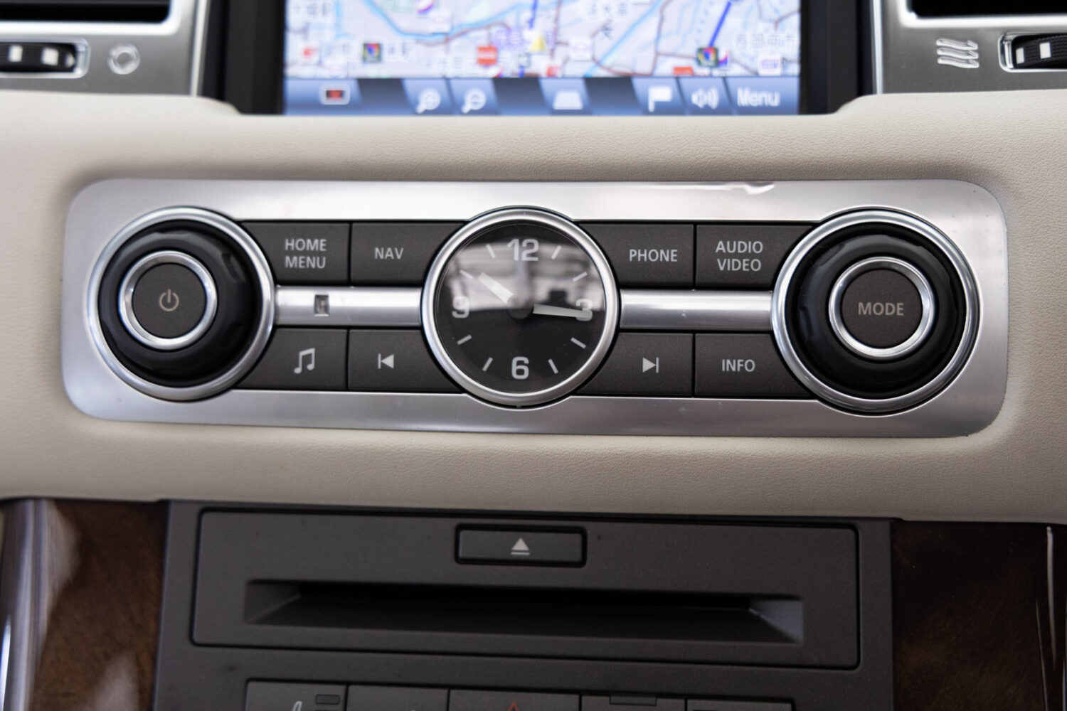 レンジローバースポーツ 5.0 V8 スーパーチャージド 4WD