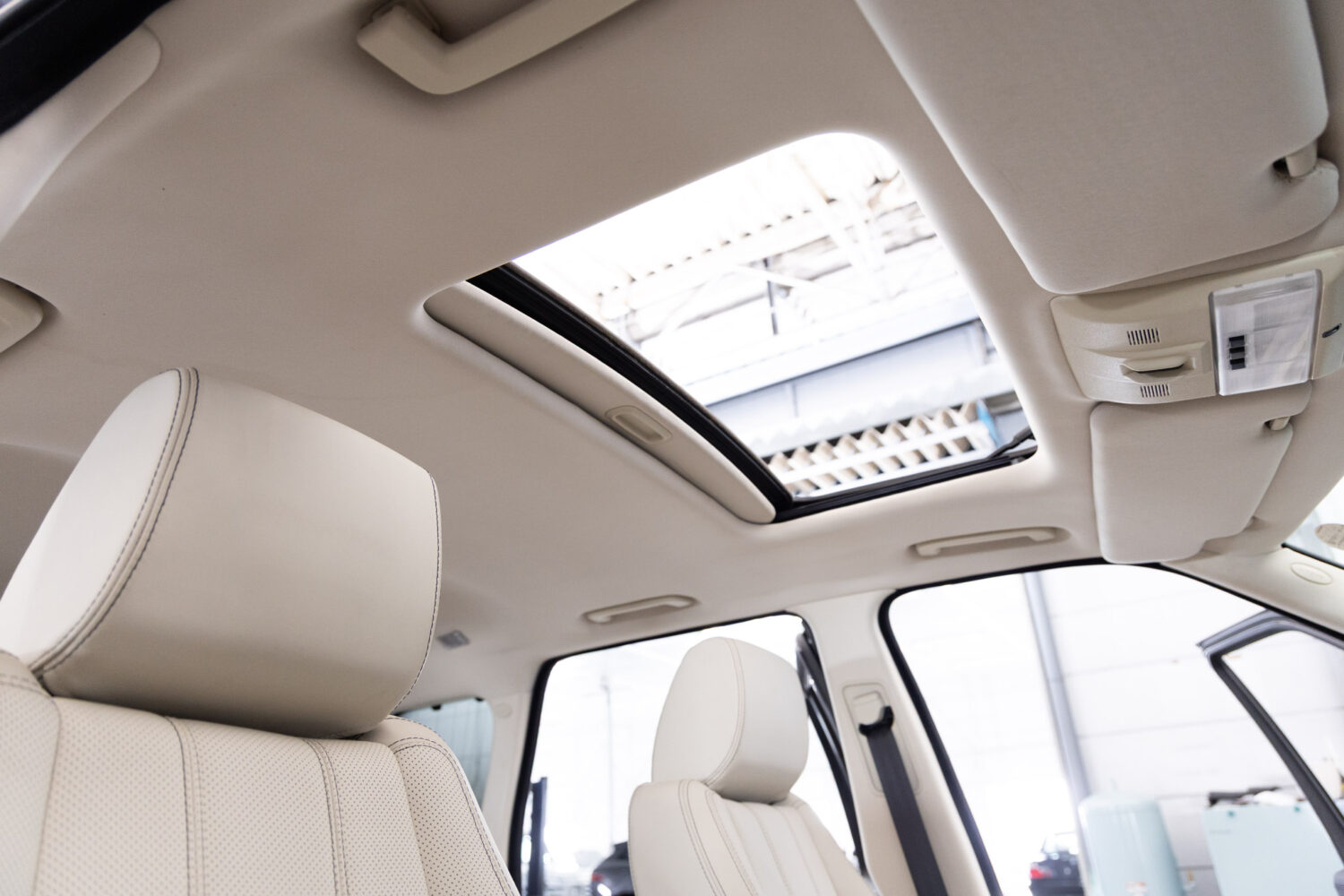 レンジローバースポーツ 5.0 V8 スーパーチャージド 4WD