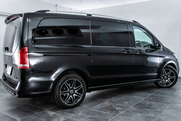 V220d アバンギャルドロング AMGライン