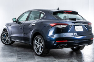レヴァンテ GTハイブリッド 4WD
