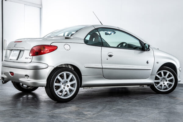 206 CC ローランギャロス 限定150台