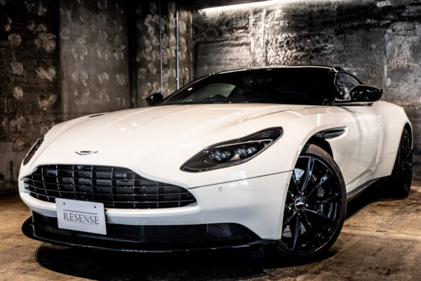DB11 V8