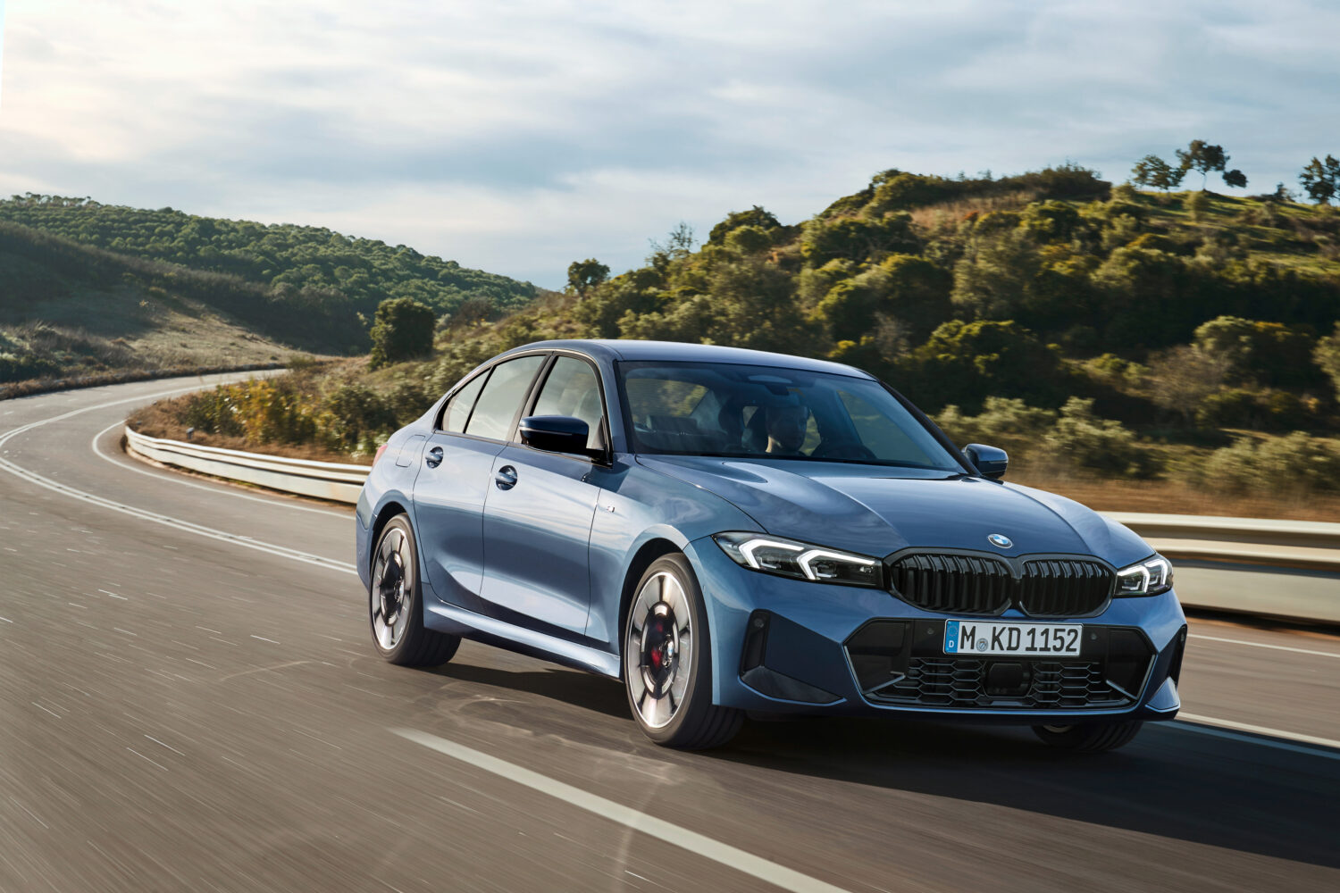 BMW3シリーズ「セダン」/「ツーリング」が共に進化　デジタル・キーも標準装備へ