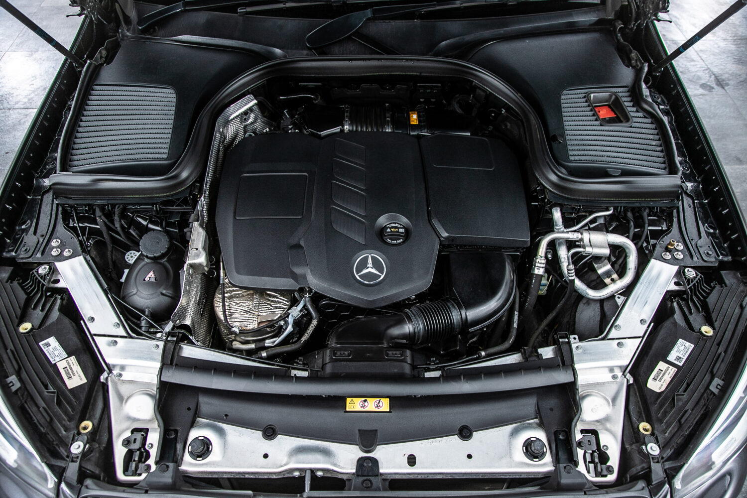 GLC 220d 4マチック クーペ スポーツラインエディション