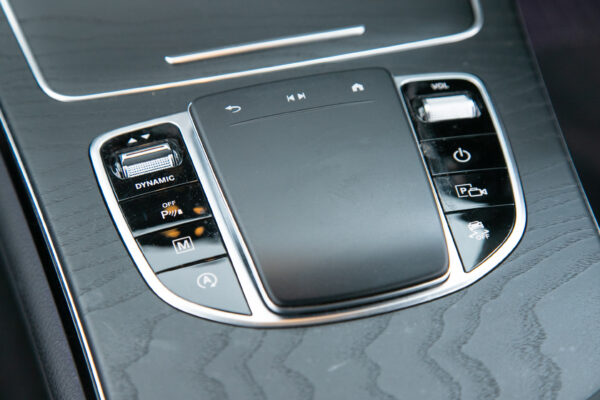 GLC 220d 4マチック クーペ スポーツラインエディション