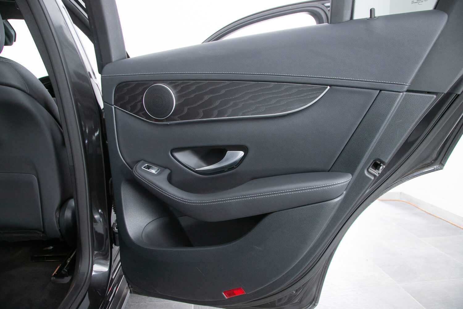 GLC 220d 4マチック クーペ スポーツラインエディション