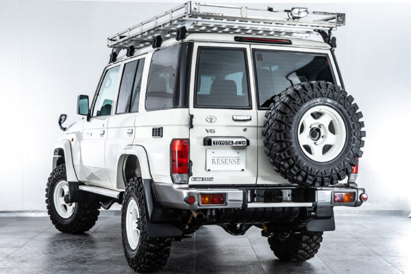 ランドクルーザー 70 4WD