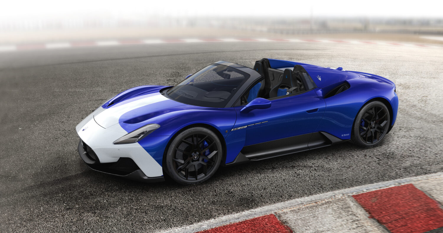 歴史にオマージュを 日本市場向け専用に2色で計4台 マセラティMC20